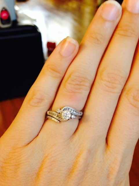 How many of you picked out your engagement ring??