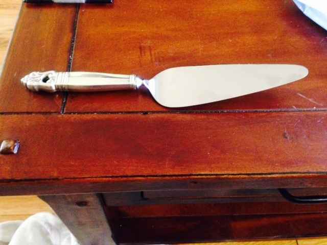 Cake cut set/champagne flutes