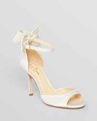 Glass slipper - show me your wedding shoes!