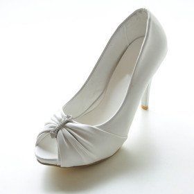LETS SEE THOSE WEDDING SHOES!