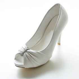 Here's my Bridal Shoe, Lets see Yours.... UPload and say why you selected it
