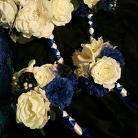 Show us your bouquets/centerpieces! (pics)