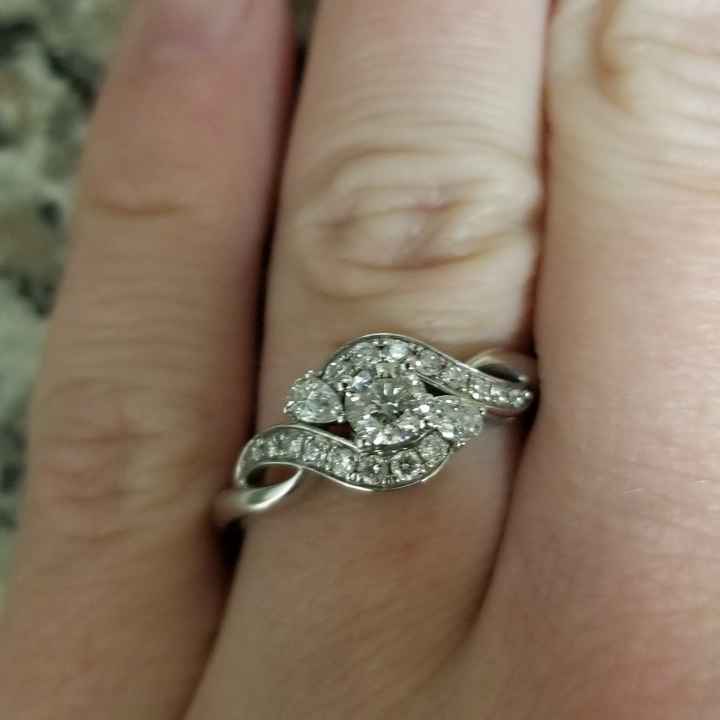 Brides of 2022! Show us your ring! - 1