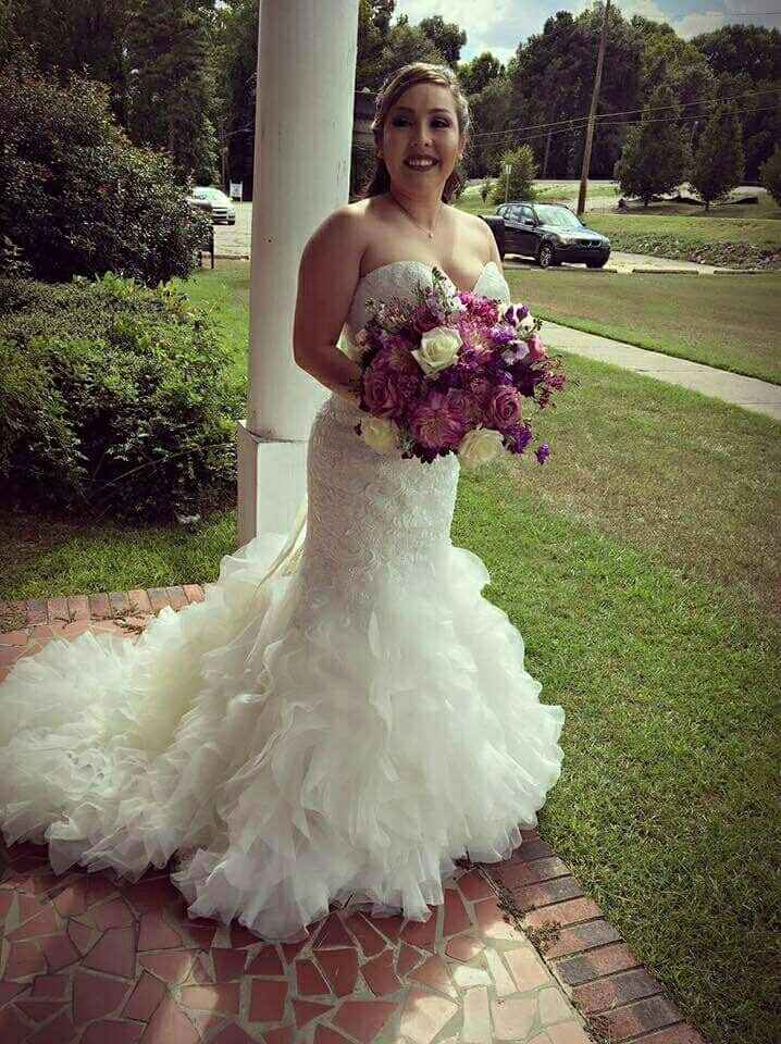 I want to see dresses!