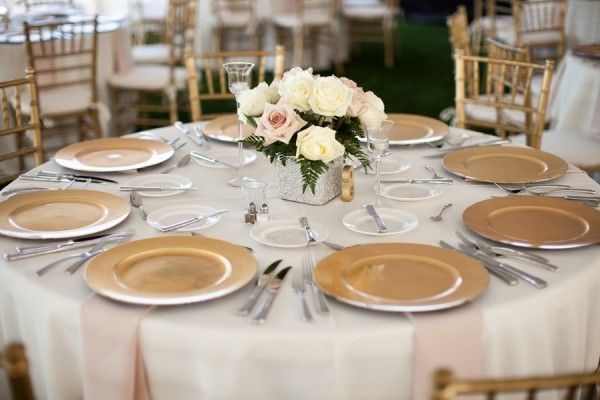 Charger plates at buffet reception?