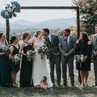 Who's DIYing their arch? Drop pictures!