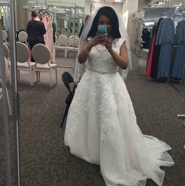 I wanna see your wedding dress!