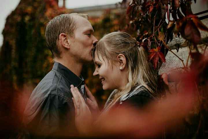 Intro and Engagement Pictures :)