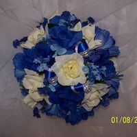 SHOULD I MAKE MY OWN BOUQUET