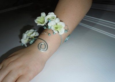 More DIY Flowers / Decorations  * Pics * .....it's coming together!
