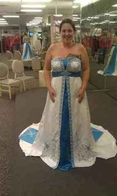 My Dress is in!!!! Pix added :-)