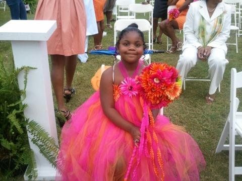 I'm Married.....Mrs. Spratt Checking In....Non Pro Pictures..Very Heavy.... **cake pics added pg 6**