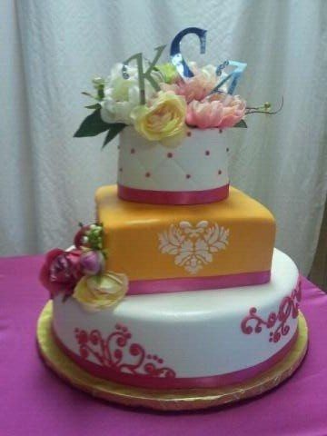 I'm Married.....Mrs. Spratt Checking In....Non Pro Pictures..Very Heavy.... **cake pics added pg 6**
