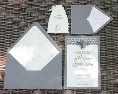 Centerpiece ideas for bumble bee themed wedding