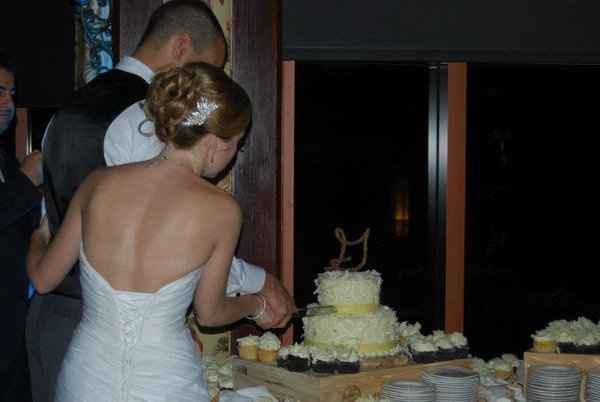 We're married and have TONS of pics!