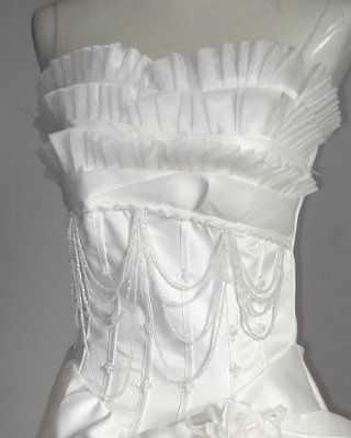 China's hottest new fashion trends - IN BRIDAL STORES, NOW!! (my pics!)