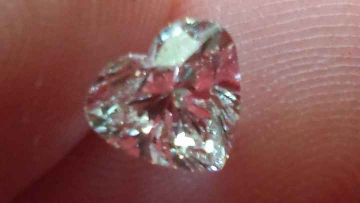 looking for ladies opinions on engagment rings, im shopping for my gf and will be proposing soon