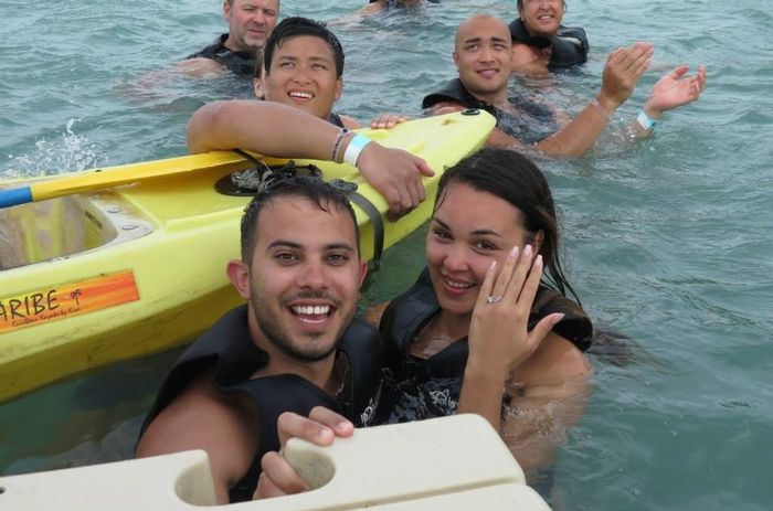 ***********BACK AND ENGAGED!!!!!!!!!*****