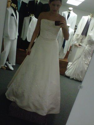 new to WW :) (pics of dress)