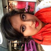 Anyone have pics of their overall wedding make up look, wearing false eyelashes?