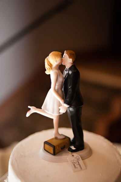I wanna see your cake topper!