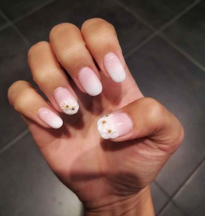 Engagement Photo Nails! Can't wait!