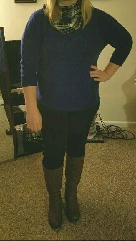 Engagement photo outfit (w/picture)