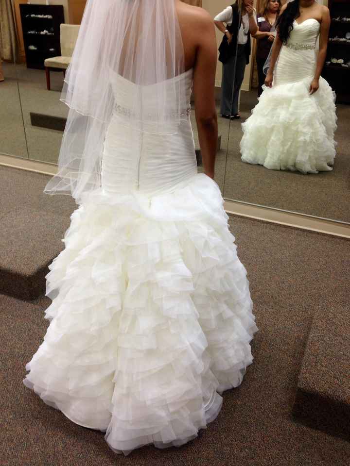 wearing a sash with ur dress? lemme see! need ideas