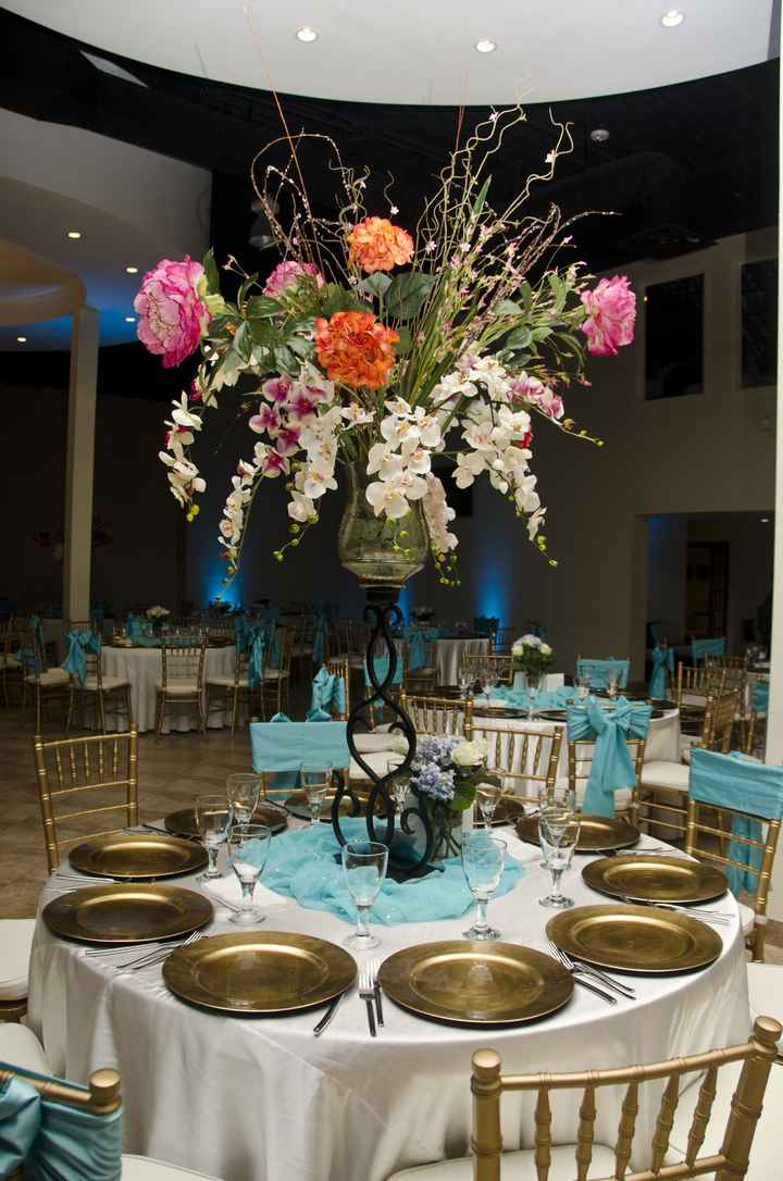 Show off your Table Decor/linens?