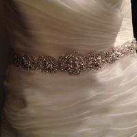show me your wedding dress belts!