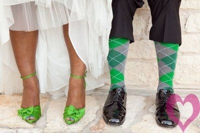 Post a Picture of a wedding photo you have found that you like and want to mock on your big day!