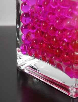 I need help w/ inexpensive centerpieces! *update*