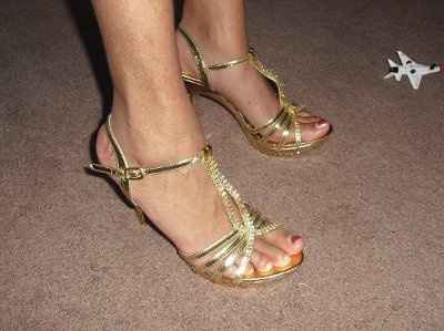 i wanna see your shoes!!