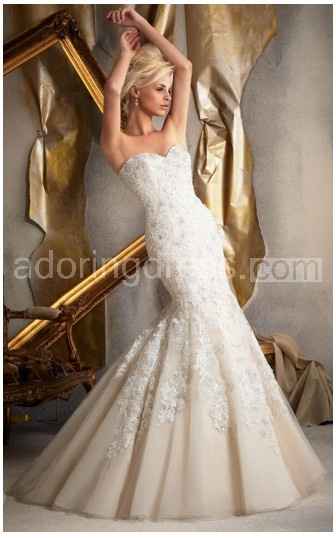 Who Designs This Dress