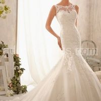 Who makes this dress?