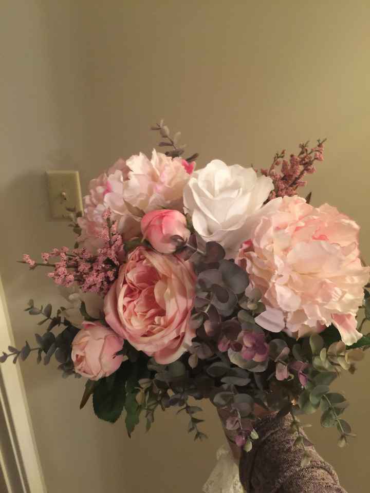 Finished making my bouquet! - 1