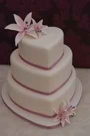 How will your wedding cake look like???? Do you have pictures????