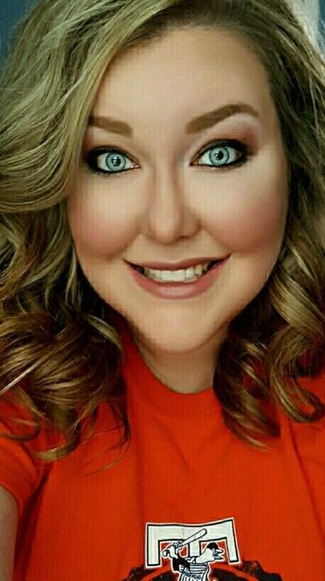 Does this look okay for wedding makeup