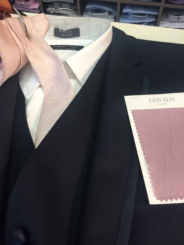 need help with wedding colors!