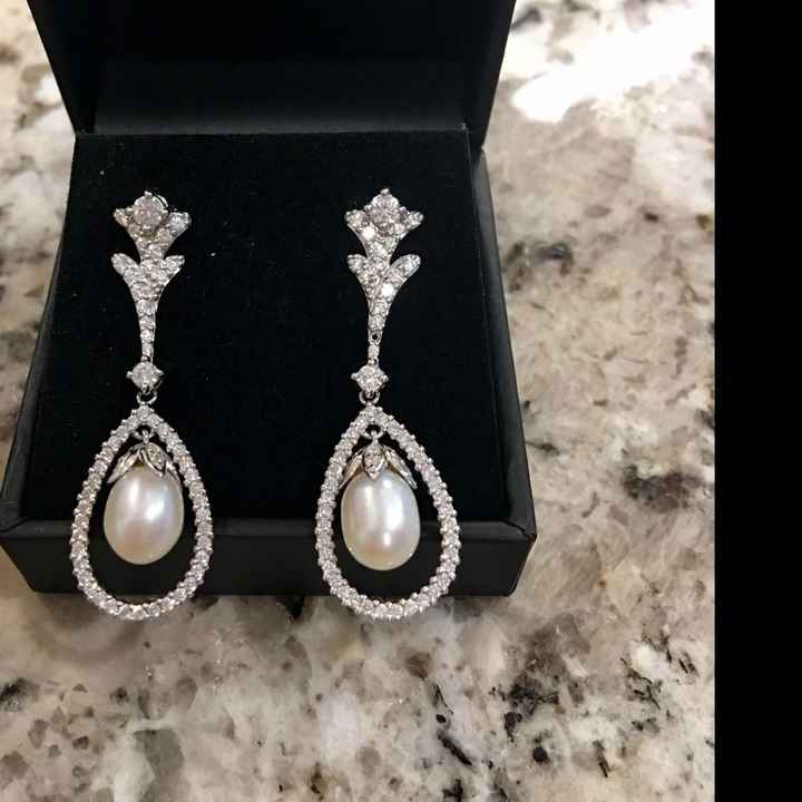 What Kind of Earrings Are You Wearing? - 1