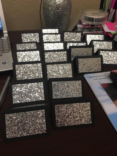 Let me see your...placecards!