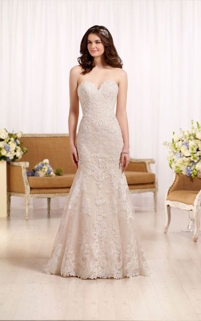 Too many / clashing colors in wedding party?