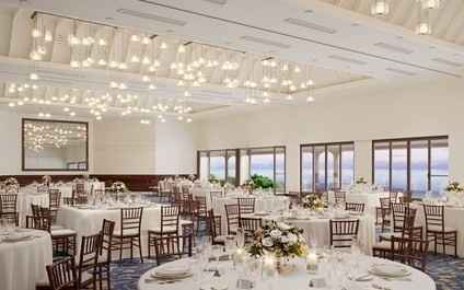 Show me your venue and dress! - 2