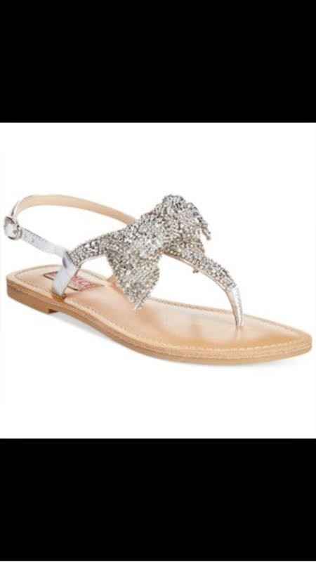 Non-dressy shoes/sandals: did anyone do this?