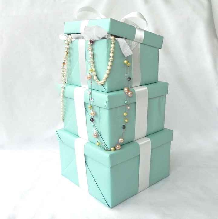 Centerpiece from Etsy....opinions needed