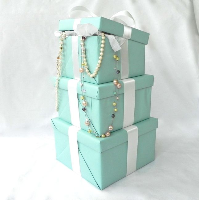 Centerpiece from Etsy....opinions needed
