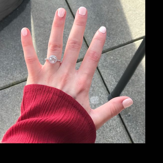 Show me... your halo engagement rings!! 💍 7