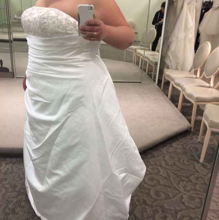 Calling plus size brides, show me your Dress