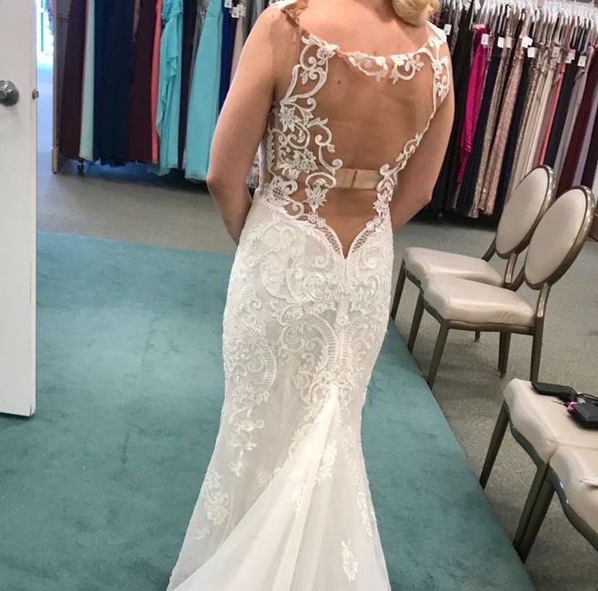 Dress opinions Dress 1 or Dress 2  👰🏻 - 3