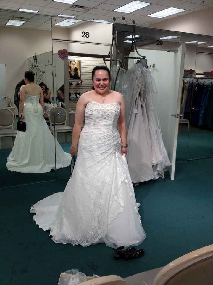 Love my dress, now I feel like a bride like everybody *pics*